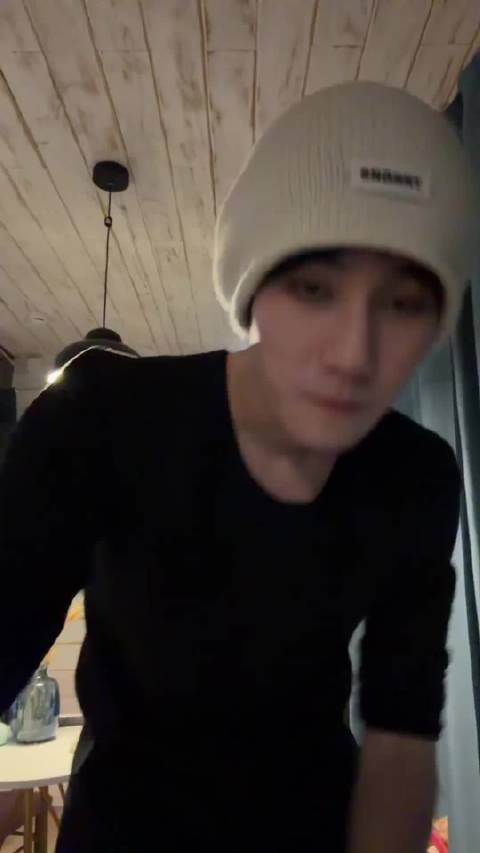 送给你们 新年有礼了 晒晒我的春节日常 这才是猛男该跳的舞蹈 纳斯达克摇  每个动作都是戏