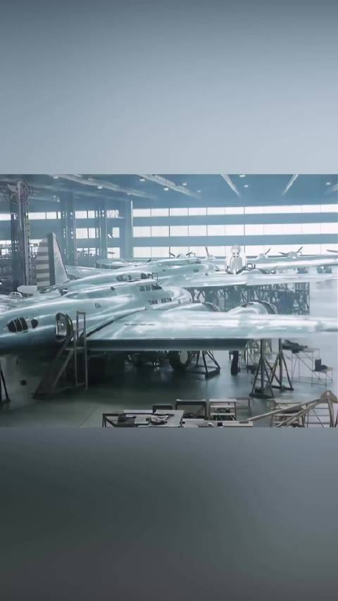 二战B-17轰炸机总产量12731架，1944年日产16架