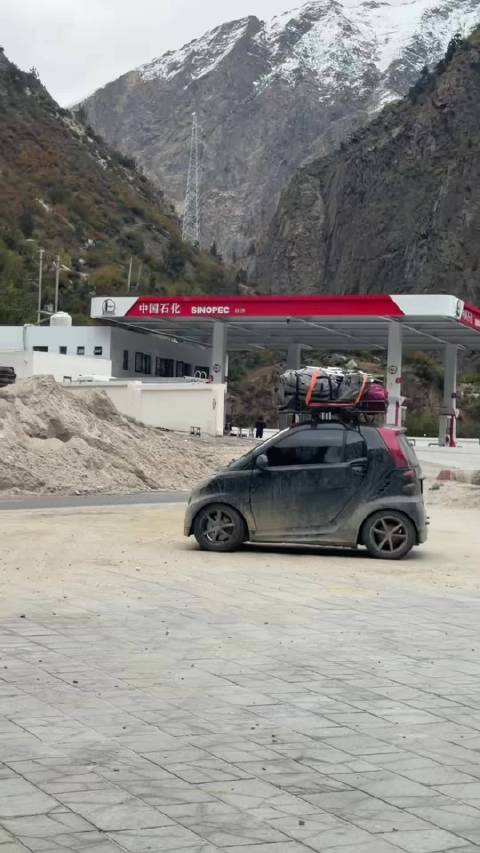 你还在犹豫的时候，别人已经开车奔驰smart进藏出来了！