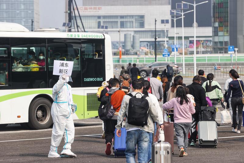 不得阻拦!上海最大方舱“四叶草”1.2万康复者出院回家休闲区蓝鸢梦想 - Www.slyday.coM 不得阻拦!上海最大方舱“四叶草”1.2万康复者出院回家休闲区蓝鸢梦想 - Www.slyday.coM
