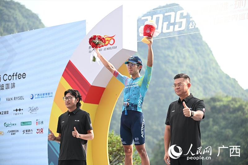 2025环广西世巡赛丨苏浩钰160公里突围获敢斗奖
