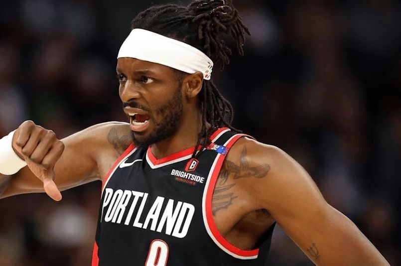 近5战场均19+13+3帽兑现天赋！杨瀚森太难了，戈贝尔来了也得替补