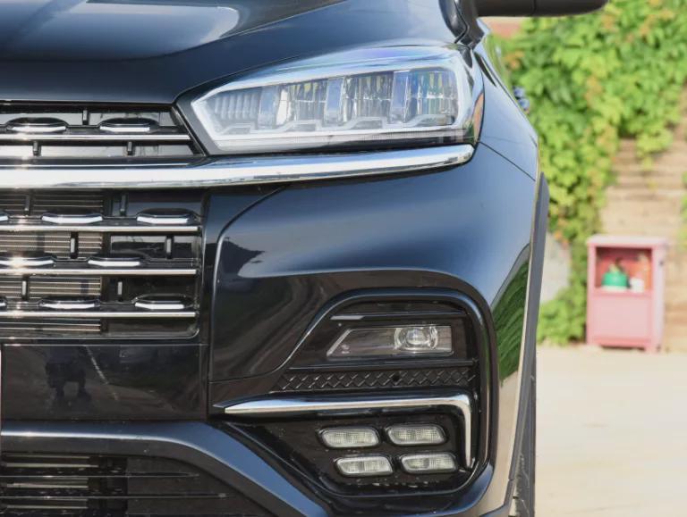 大7座国产SUV比拼:东风风行T5L对比奇瑞瑞虎8