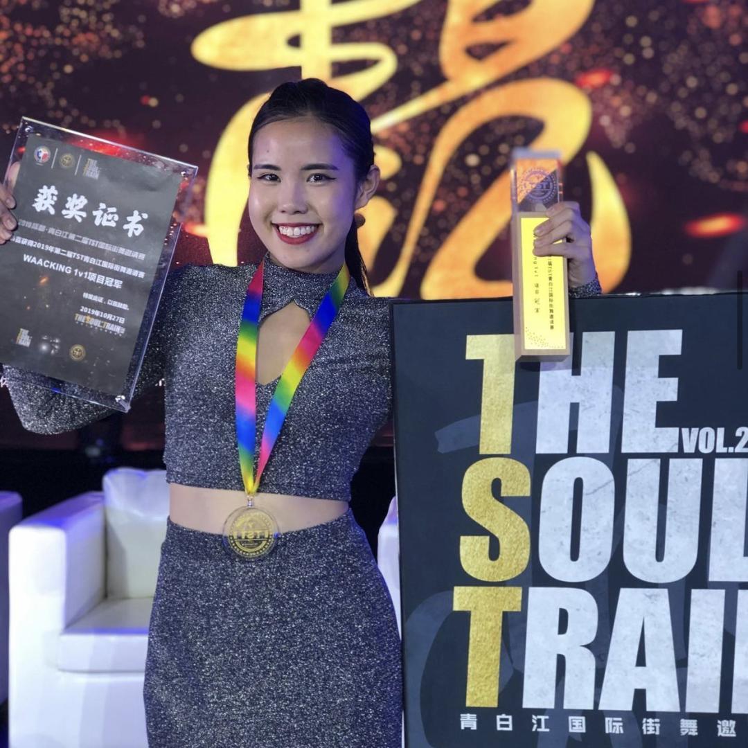 狂欢派对预热周年庆，<a href=