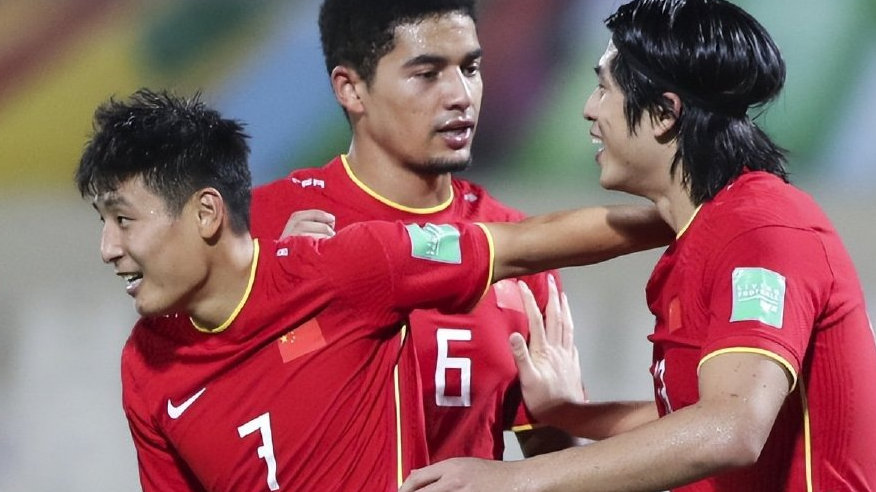 国足坏消息！5大悍将同时遭遇伤病困扰，集训大名单难定，伊万太难了