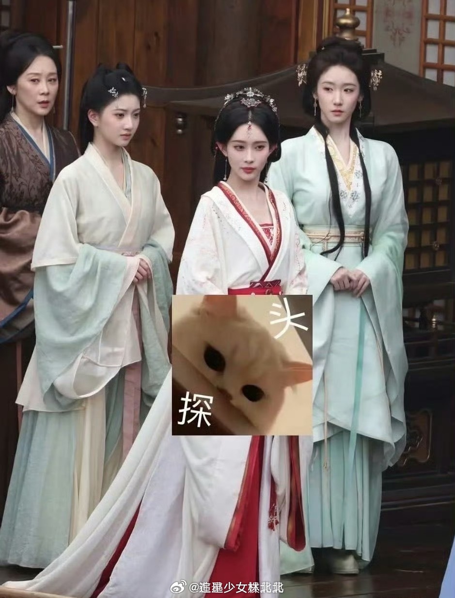 景甜平替引热议，娱乐圈再现模仿潮