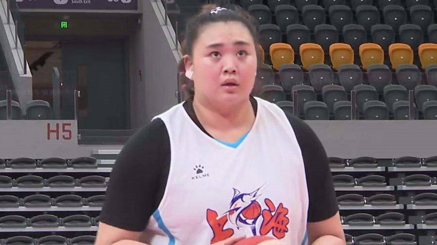 得分第1篮板第1！中国女篮2米01女奥尼尔轰40+12：打造四大长城？