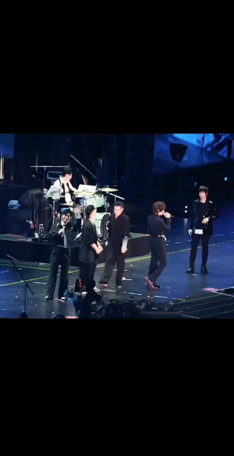 F4上海演唱会，少了朱孝天是不完美的