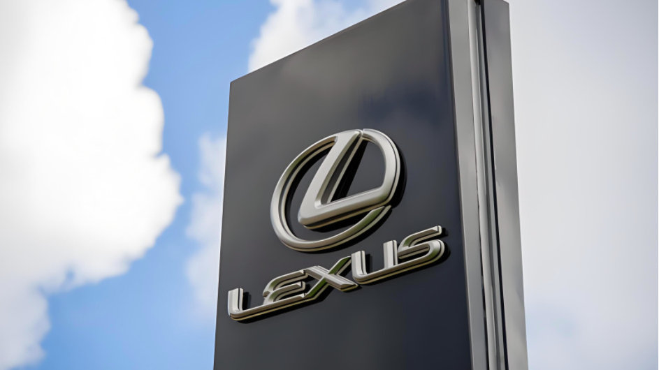 传在华独资建厂，雷克萨斯比当年的特斯拉相比如何？