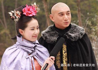 比吴奇隆大2岁的丈母娘长啥样?看到照片后,网友:叫妈还是姐?休闲区蓝鸢梦想 - Www.slyday.coM 比吴奇隆大2岁的丈母娘长啥样?看到照片后,网友:叫妈还是姐?休闲区蓝鸢梦想 - Www.slyday.coM