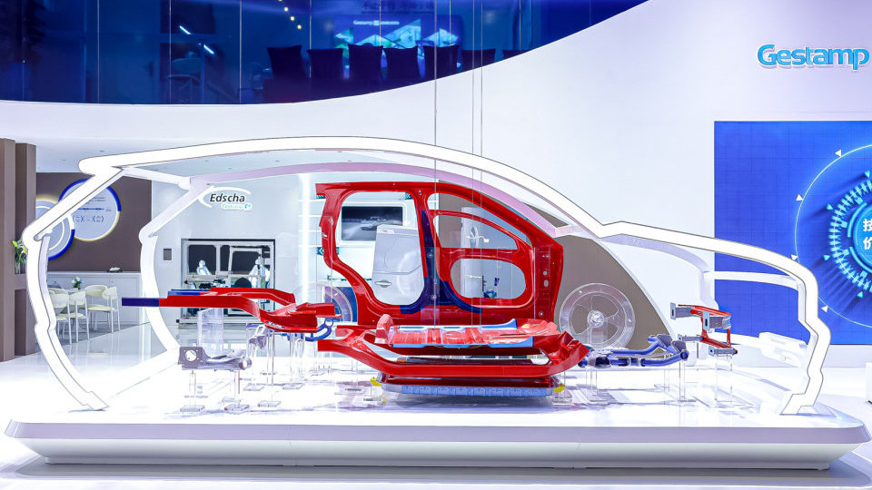 上海车展启幕：海斯坦普炫技，开启汽车未来新篇章