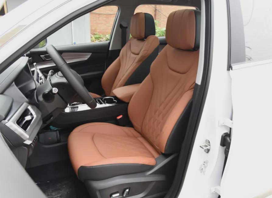 大7座国产SUV比拼:东风风行T5L对比奇瑞瑞虎8