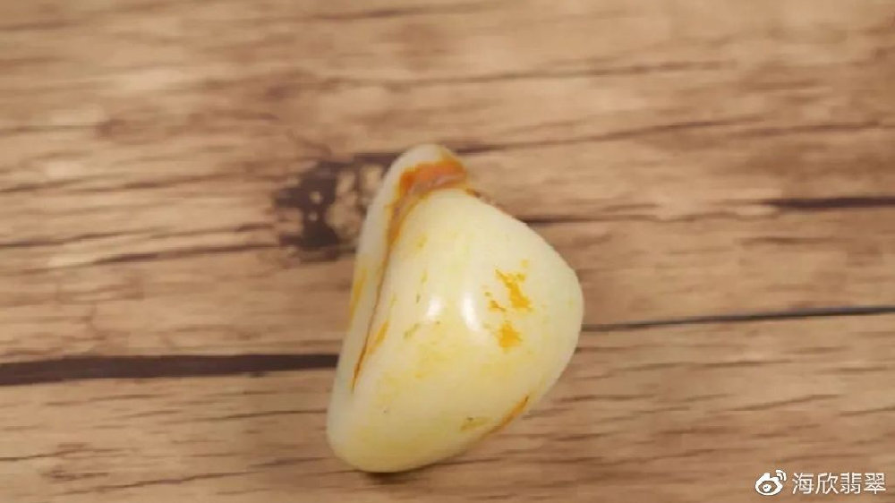 和田100块约3小时上门人到付款：羊脂玉籽料手镯市场罕见，价格竟然百万之上