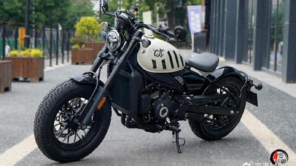 动力OTA升级+智能仪表，春风450CL-C单座版静态测评，售价26980元