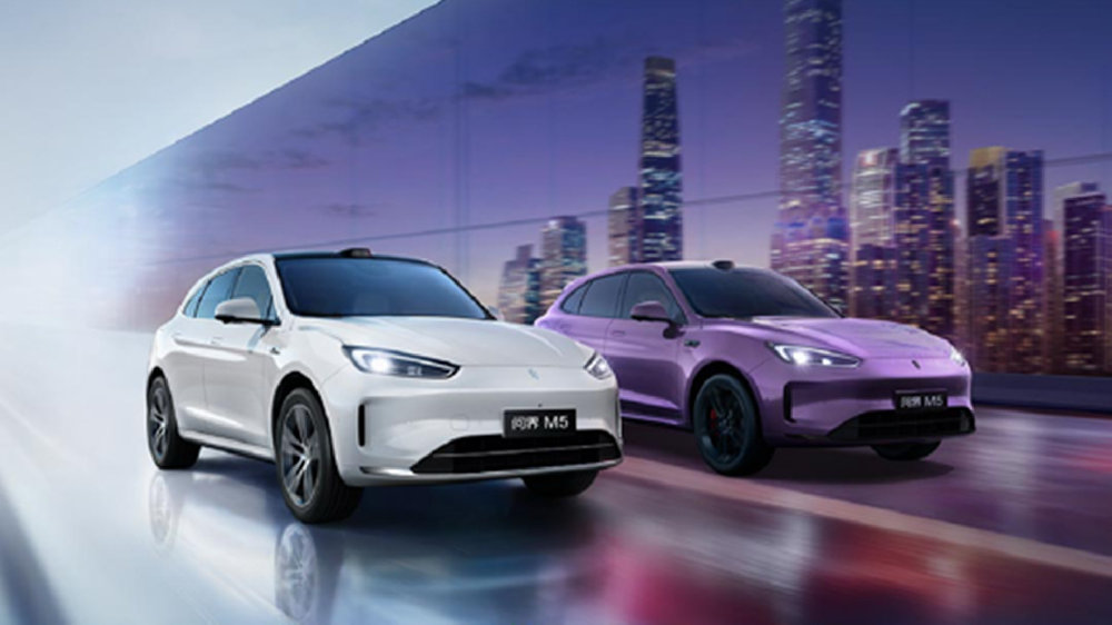 25万级智能SUV终极拷问：家用党选极氪7X 还是问界M5 Ultra？