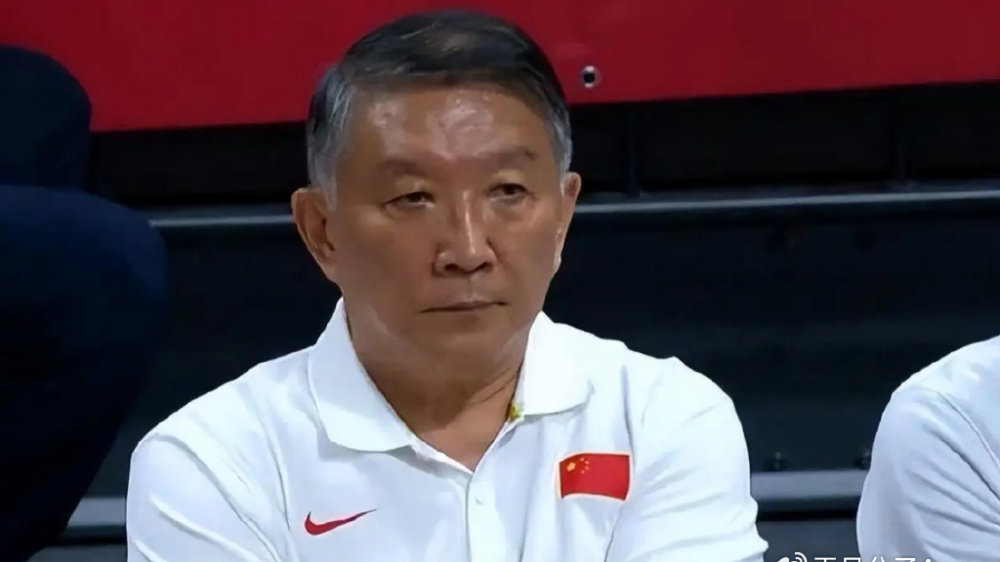 从决赛一数据看出，宫鲁鸣临场指挥太差，球迷：赶紧退位让郑薇回来