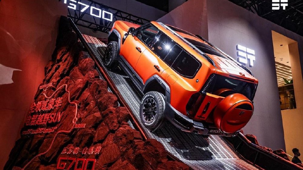 历万境，自纵横！纵横登陆成都车展，G700全球盲订开启