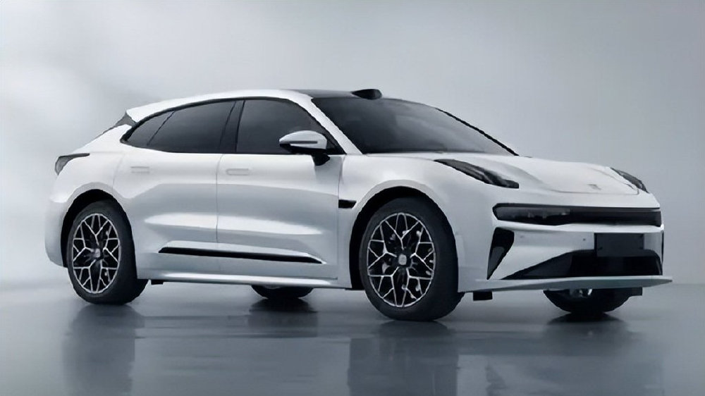 新款极氪001亮出底牌！900V平台+680千瓦+7分钟快充+810公里续航