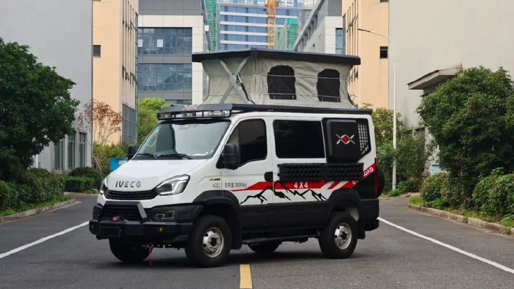 这才是能越野的宿营车，11月28亮相成都房车展，全时四驱三把锁