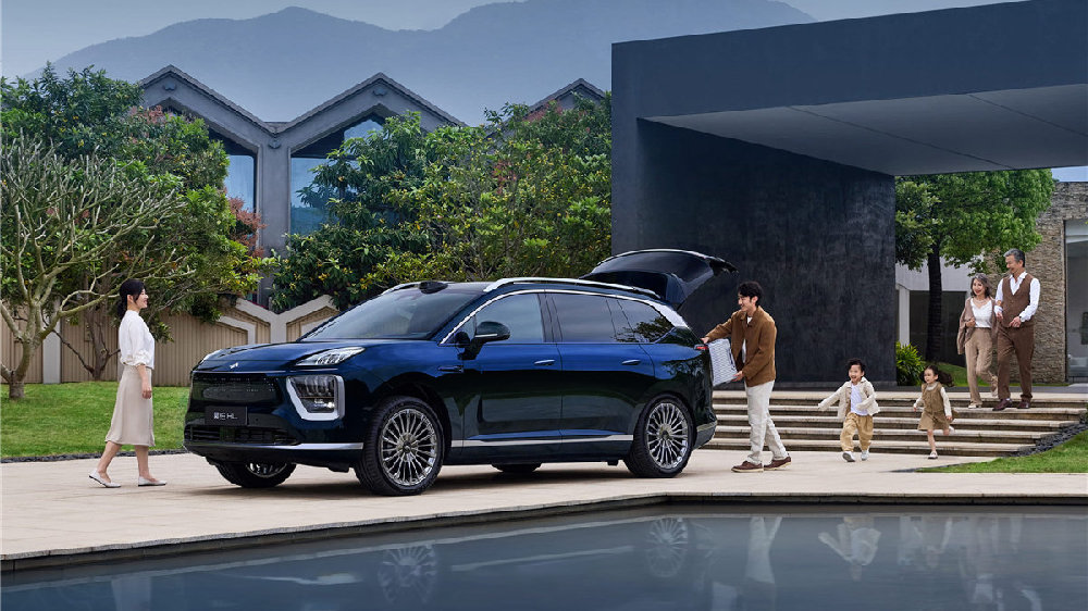 价值感当道，无套路的昊铂HL凭什么搅动高端电车市场？