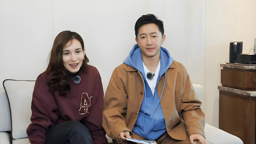 韩庚官宣二胎得子，一儿一女凑齐好字，卢靖姗整个孕期状态似少女