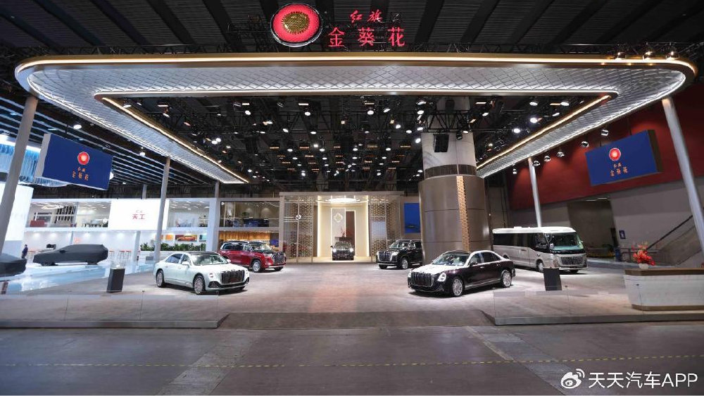 东方豪华新范式！红旗金葵花携“国宾车队”亮相广州车展