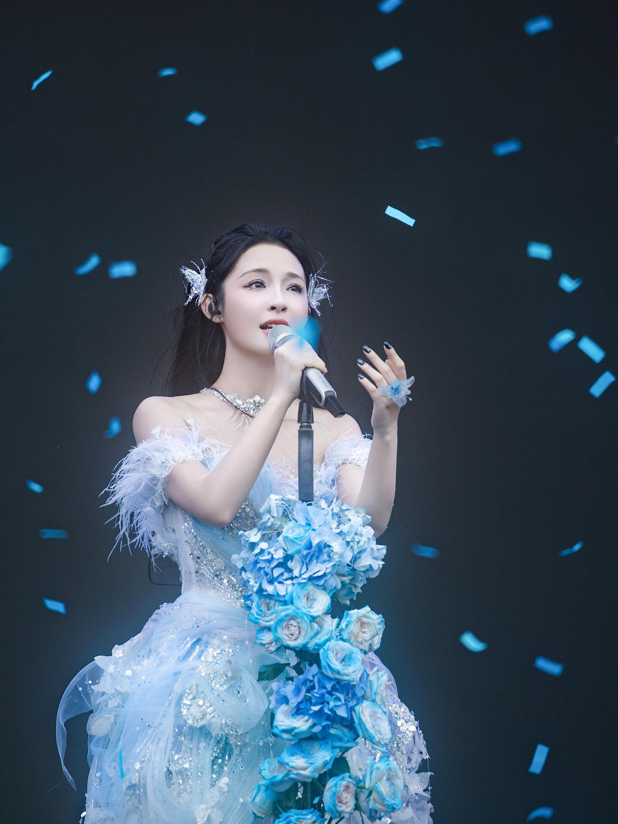 唱跳还有自己写歌，李莎旻子真的很全能！