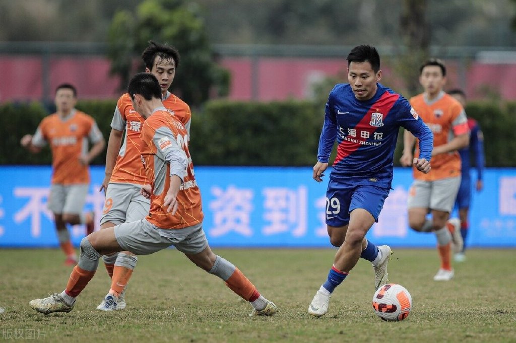 两队近期状态对比分析西汉姆联主场迎战布莱顿胜负难料