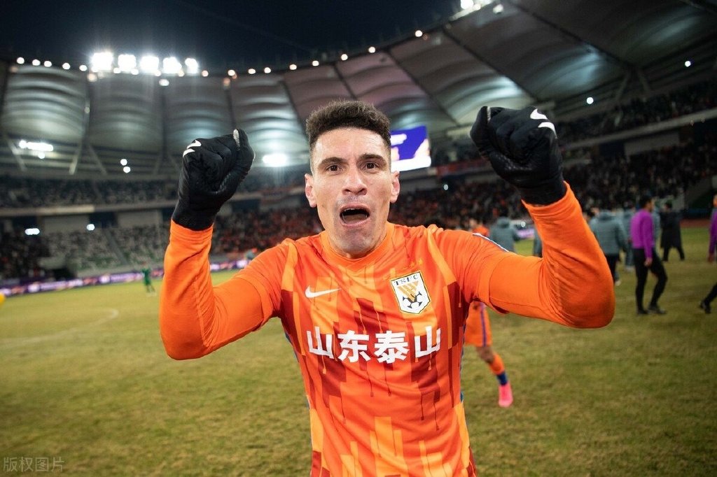 中超外援综合值排名，武汉三镇、山东泰山前十各占3席成大赢家（武汉标志设计）中超最有名外援，