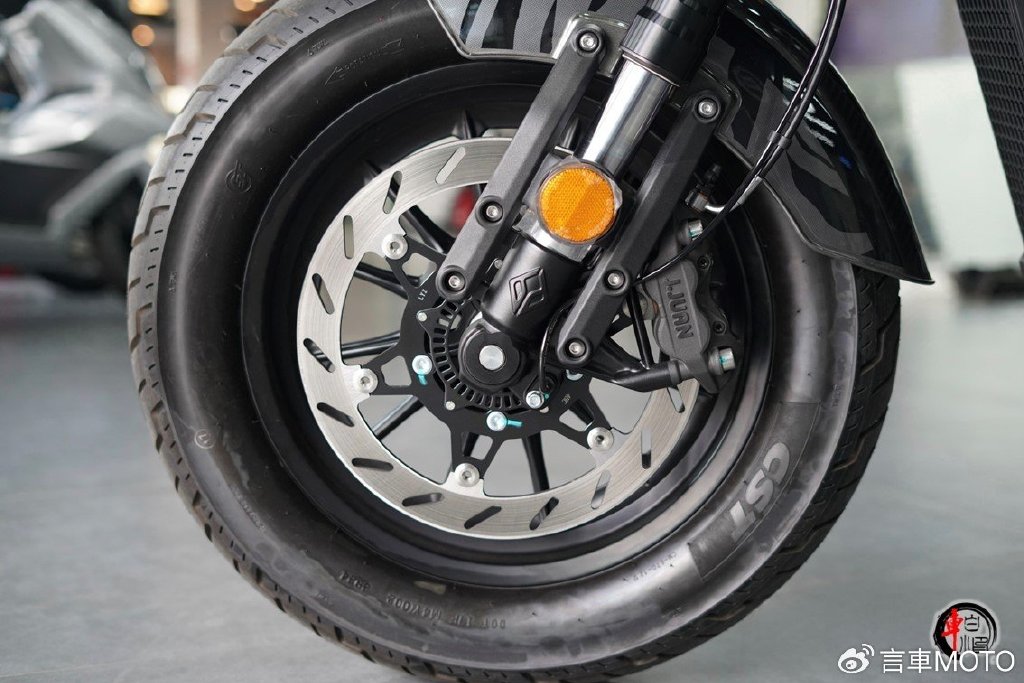 V缸双缸+智能车联网,奔达金吉拉500 VS金吉拉450,哪款更具选择性(奔达金吉拉300落地多少钱)