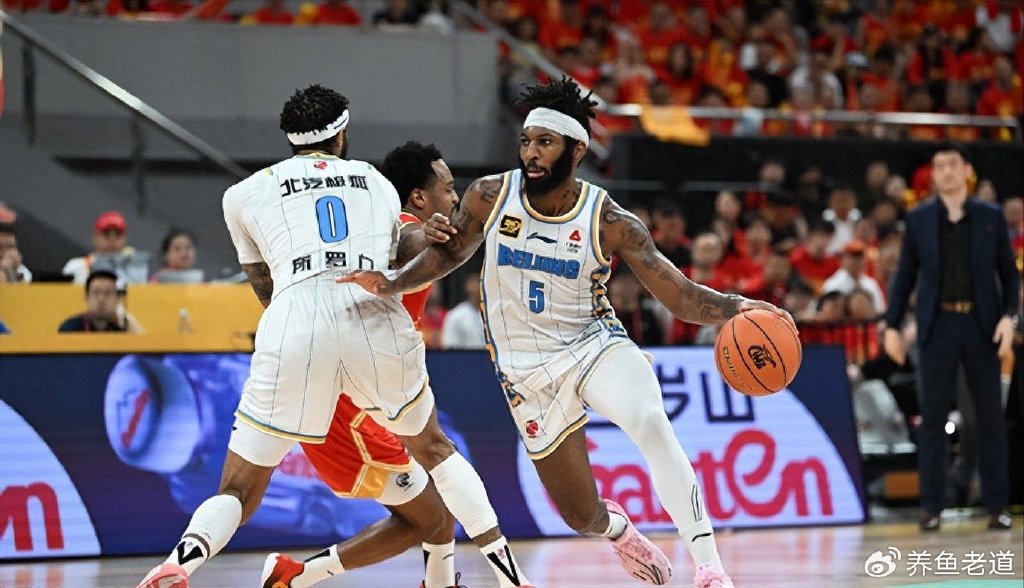 终于回来了！超级得分手重返北京首钢，许利民靠他争冠