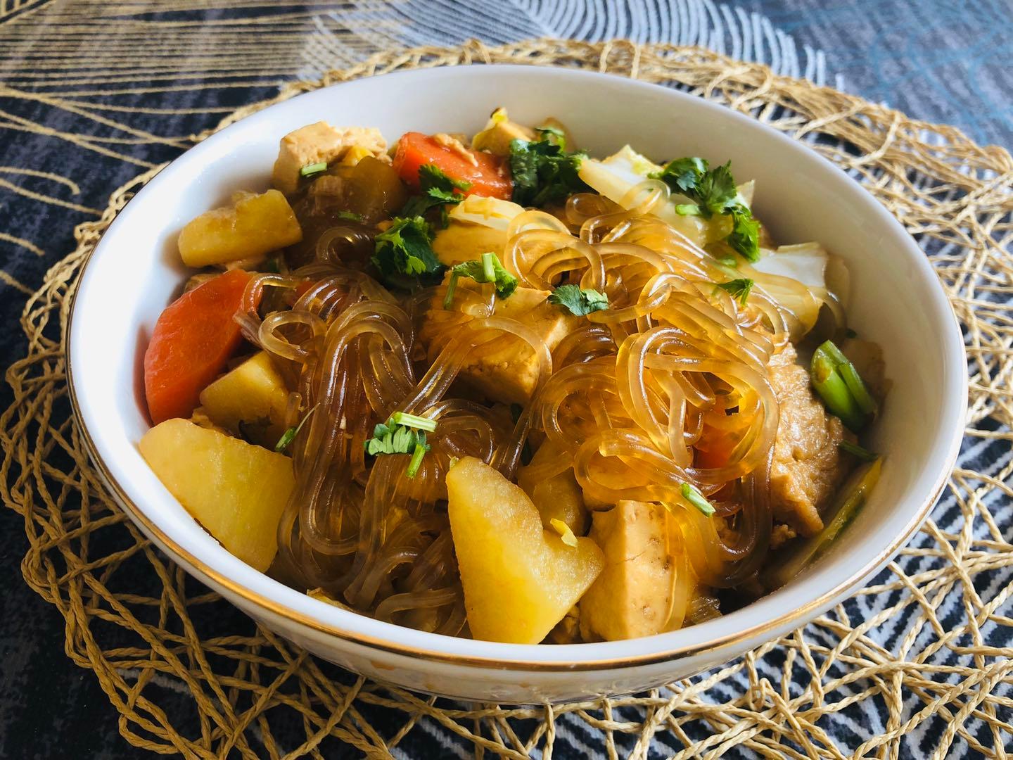 想偷懒就做一锅这道菜,20分钟上桌的暖心料理,开胃下饭还健康休闲区蓝鸢梦想 - Www.slyday.coM 想偷懒就做一锅这道菜,20分钟上桌的暖心料理,开胃下饭还健康休闲区蓝鸢梦想 - Www.slyday.coM