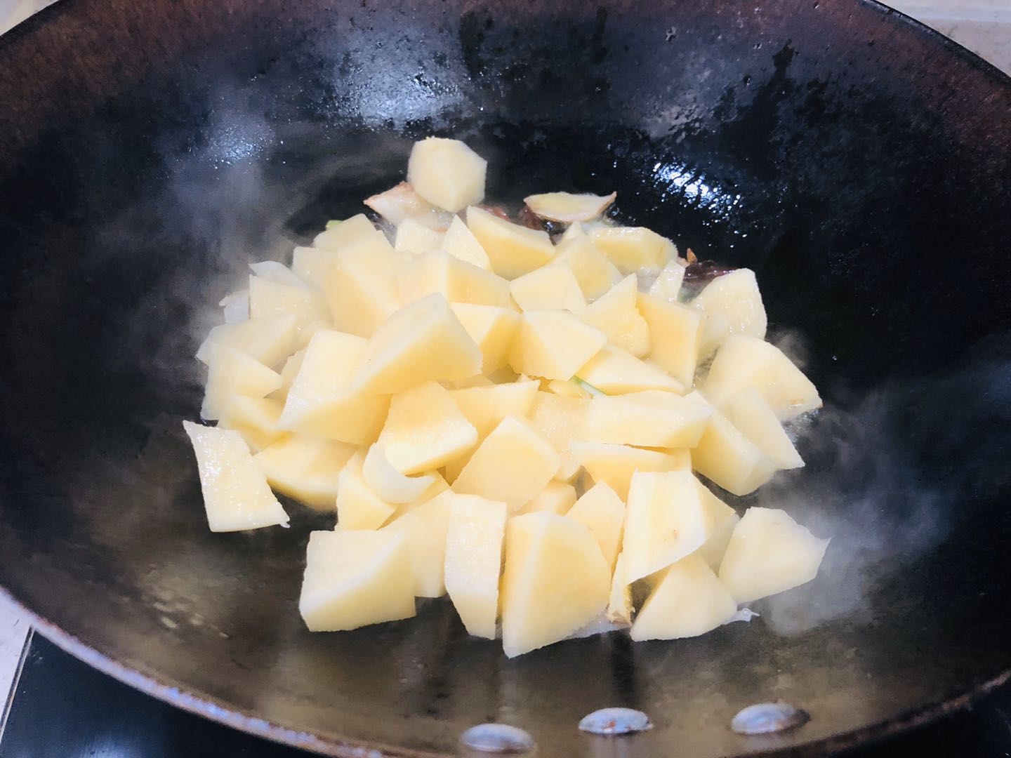 想偷懒就做一锅这道菜,20分钟上桌的暖心料理,开胃下饭还健康休闲区蓝鸢梦想 - Www.slyday.coM 想偷懒就做一锅这道菜,20分钟上桌的暖心料理,开胃下饭还健康休闲区蓝鸢梦想 - Www.slyday.coM