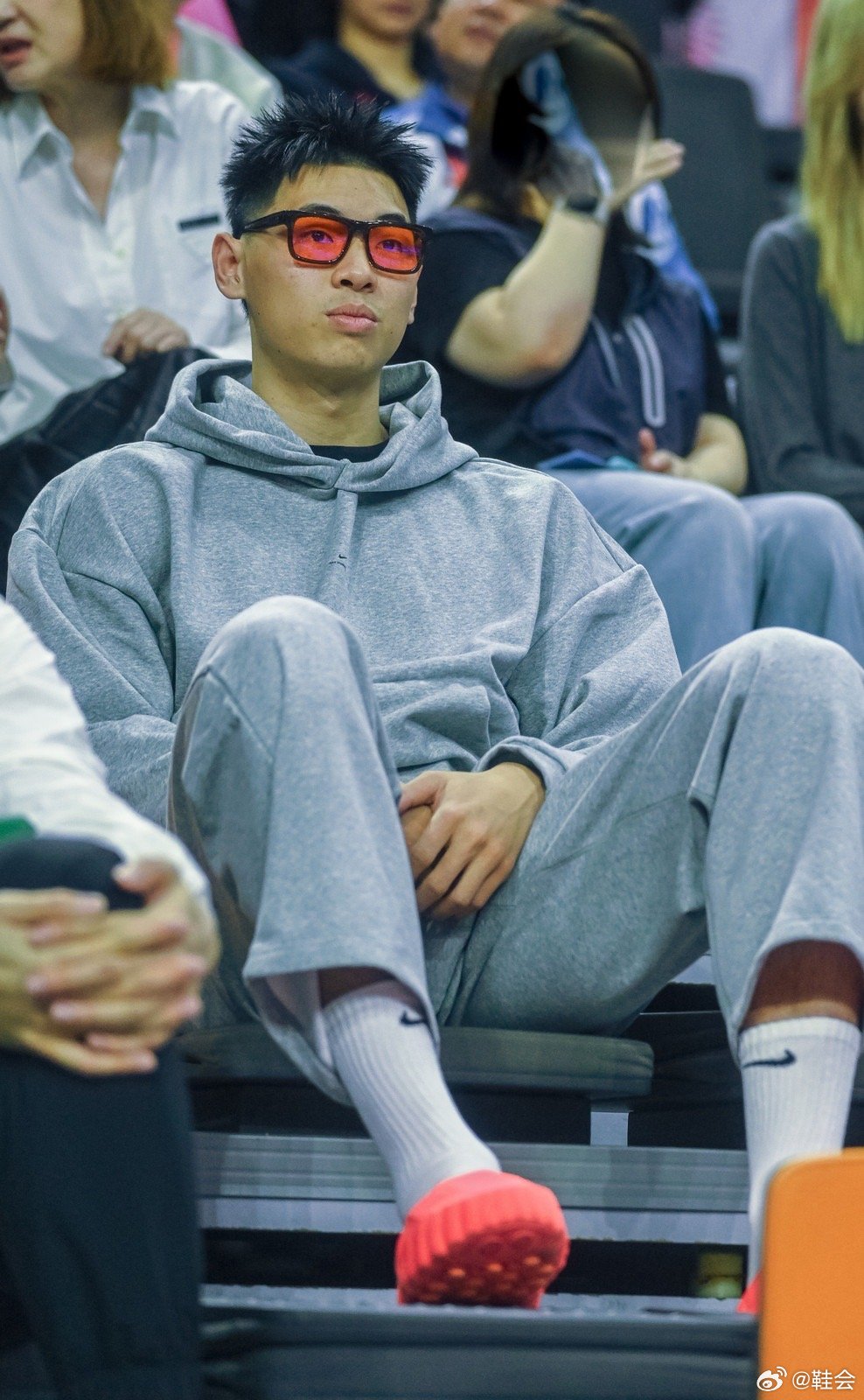 看看崔永熙上脚了啥？ 还挺期待Nike Mind发售的，好奇脚感