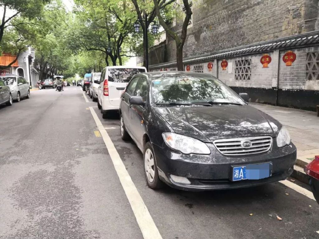 多排停车、斜向停车、垂直停车……浏阳近期严查这十类“违停”!(图8) 多排停车、斜向停车、垂直停车……浏阳近期严查这十类“违停”!(图8)