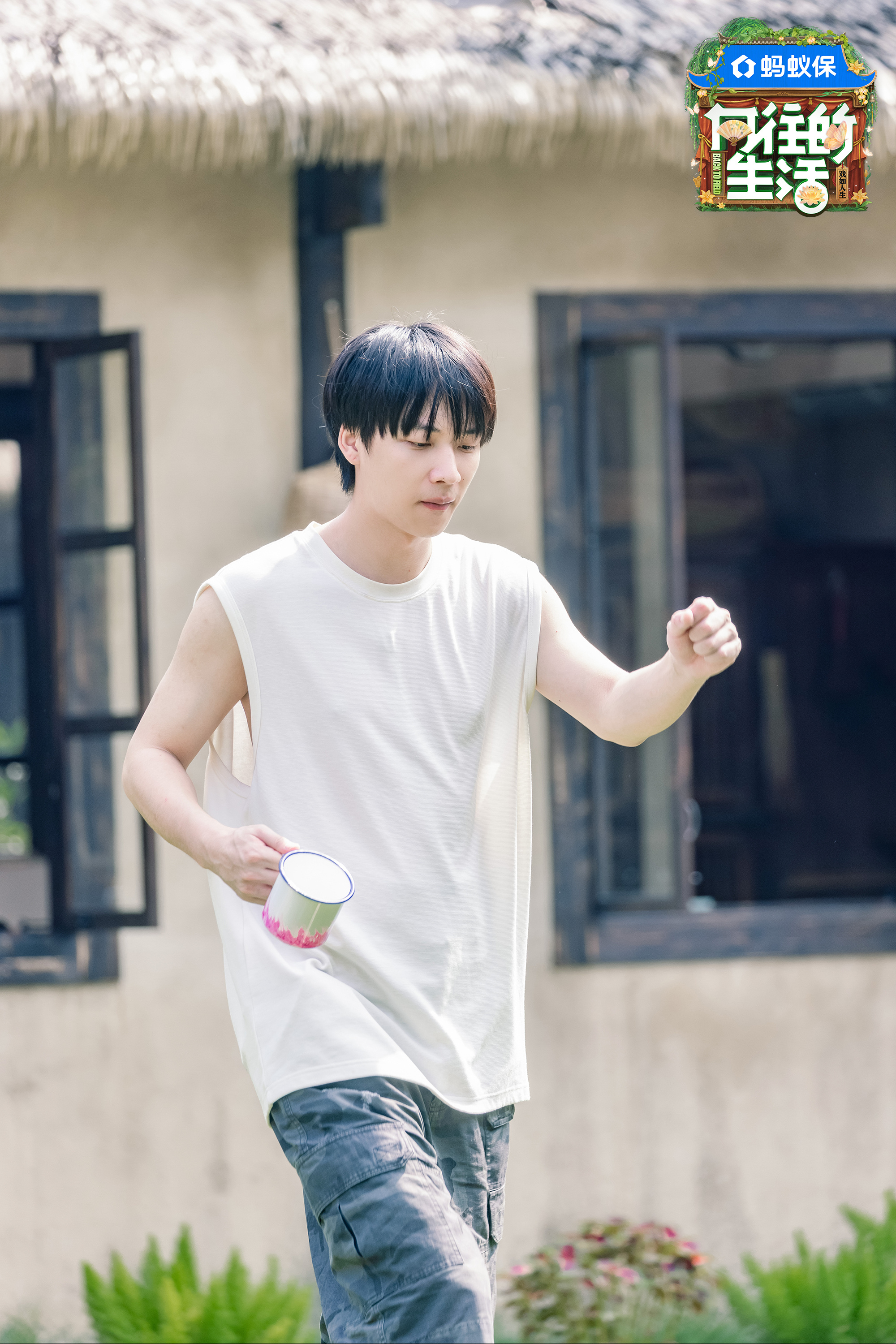 掌声欢迎我们的新朋友吴泽林