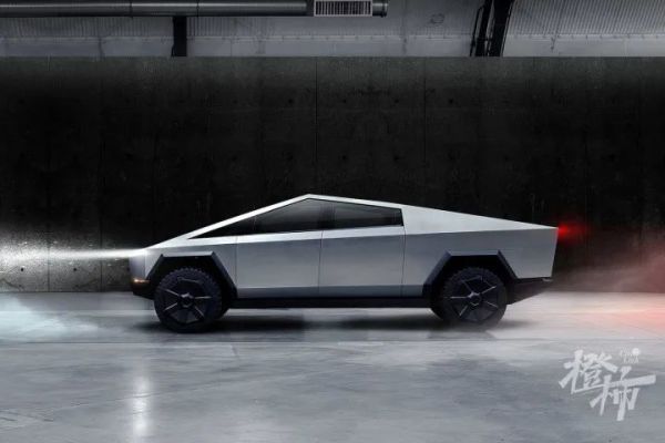 马斯克点赞过的那个上海小伙,又火了!小区因疫情封控,他租了辆房车过夜,每天上下班就纠结一个问题……休闲区蓝鸢梦想 - Www.slyday.coM 马斯克点赞过的那个上海小伙,又火了!小区因疫情封控,他租了辆房车过夜,每天上下班就纠结一个问题……休闲区蓝鸢梦想 - Www.slyday.coM