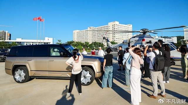 顶级豪华的集大成之作！128万起，阿联酋皇室都抢着下单