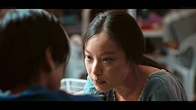 “我们好像不该这样，却又只能这样”