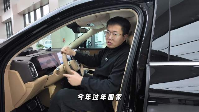 探店问界M9：口碑三冠王+8.7万权益，春节闭眼入