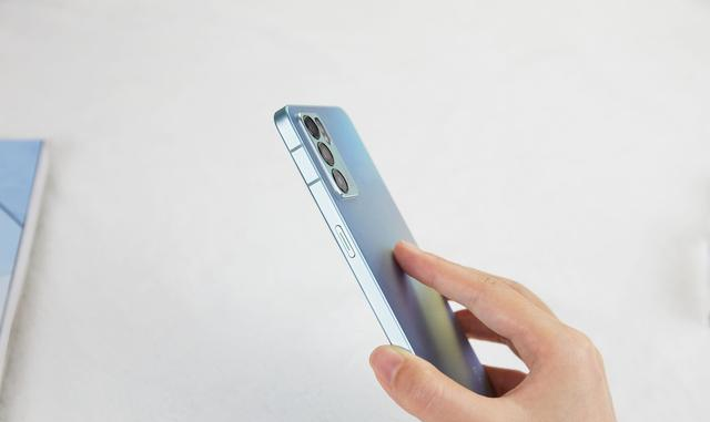 oppo reno标准版,opporeno标准版 oppo reno6标准版和pro版,有什么不同?