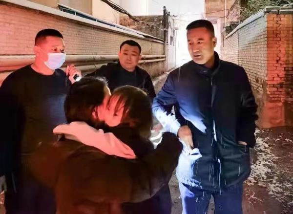 山西一嫌疑人绑架4岁小女孩勒索10万元 仅3个多小时便被抓获休闲区蓝鸢梦想 - Www.slyday.coM 山西一嫌疑人绑架4岁小女孩勒索10万元 仅3个多小时便被抓获休闲区蓝鸢梦想 - Www.slyday.coM