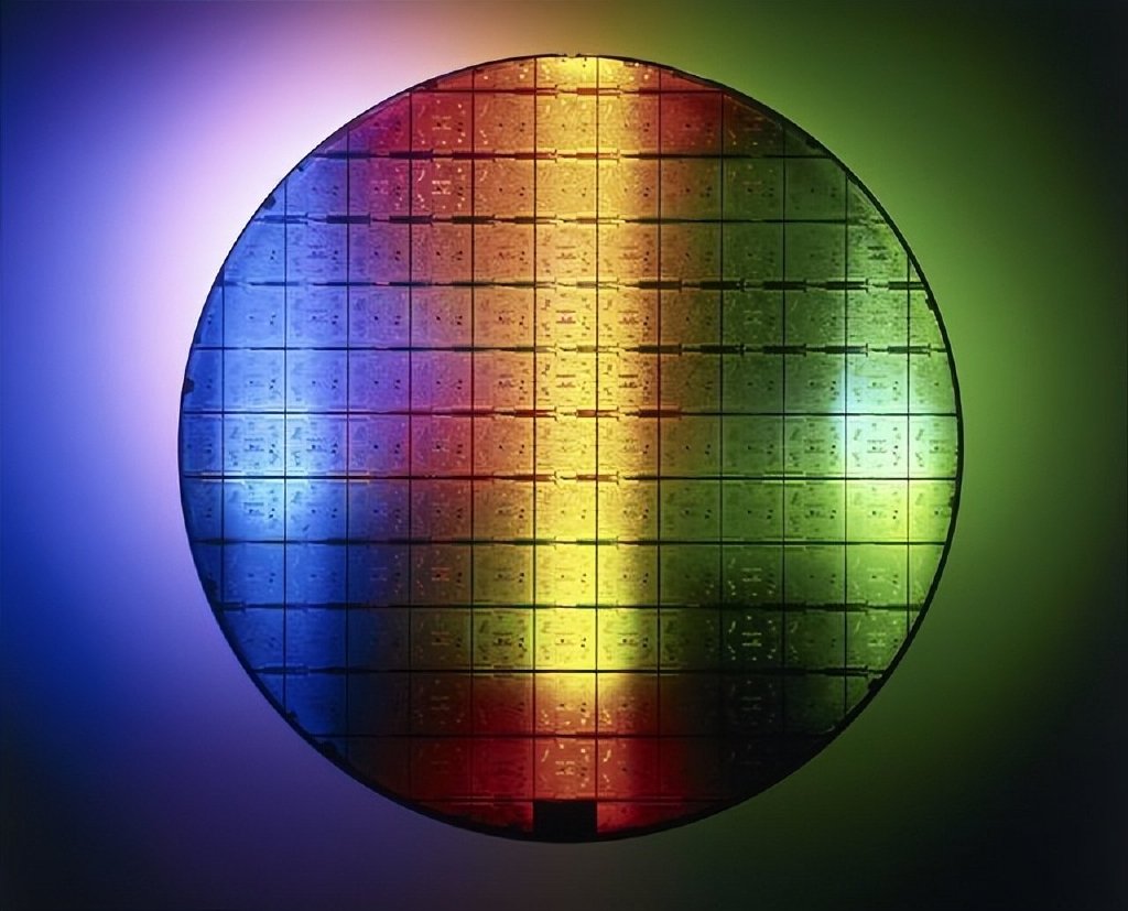 芯片长的样子 662e-8c527603ea6ff5ee4c949864c0a71136.jpg