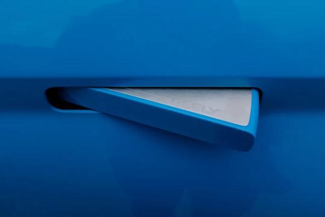 试驾吉利ICON:给年轻人造车的一个标准答案