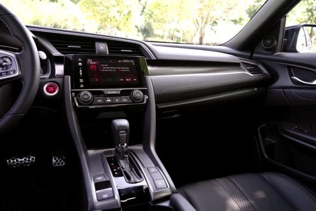 首试思域Hatchback:经济适用男,内有宝藏