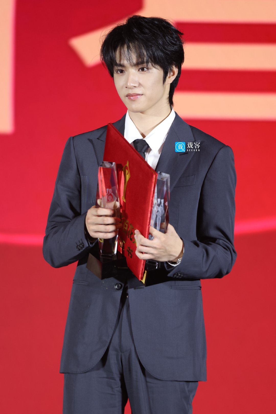 恭喜刘耀文电影新人实绩再➕1 凭借在《第二十条》