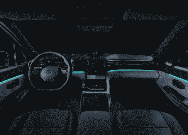 超豪华电动车对比,红旗E-HS9和蔚来ES8谁更出色