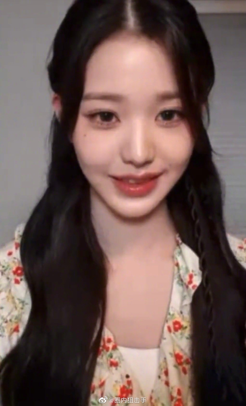 图片[4]-张元英今天和昨天穿的裙子都是中国粉丝在三年前送的……-沐风文化