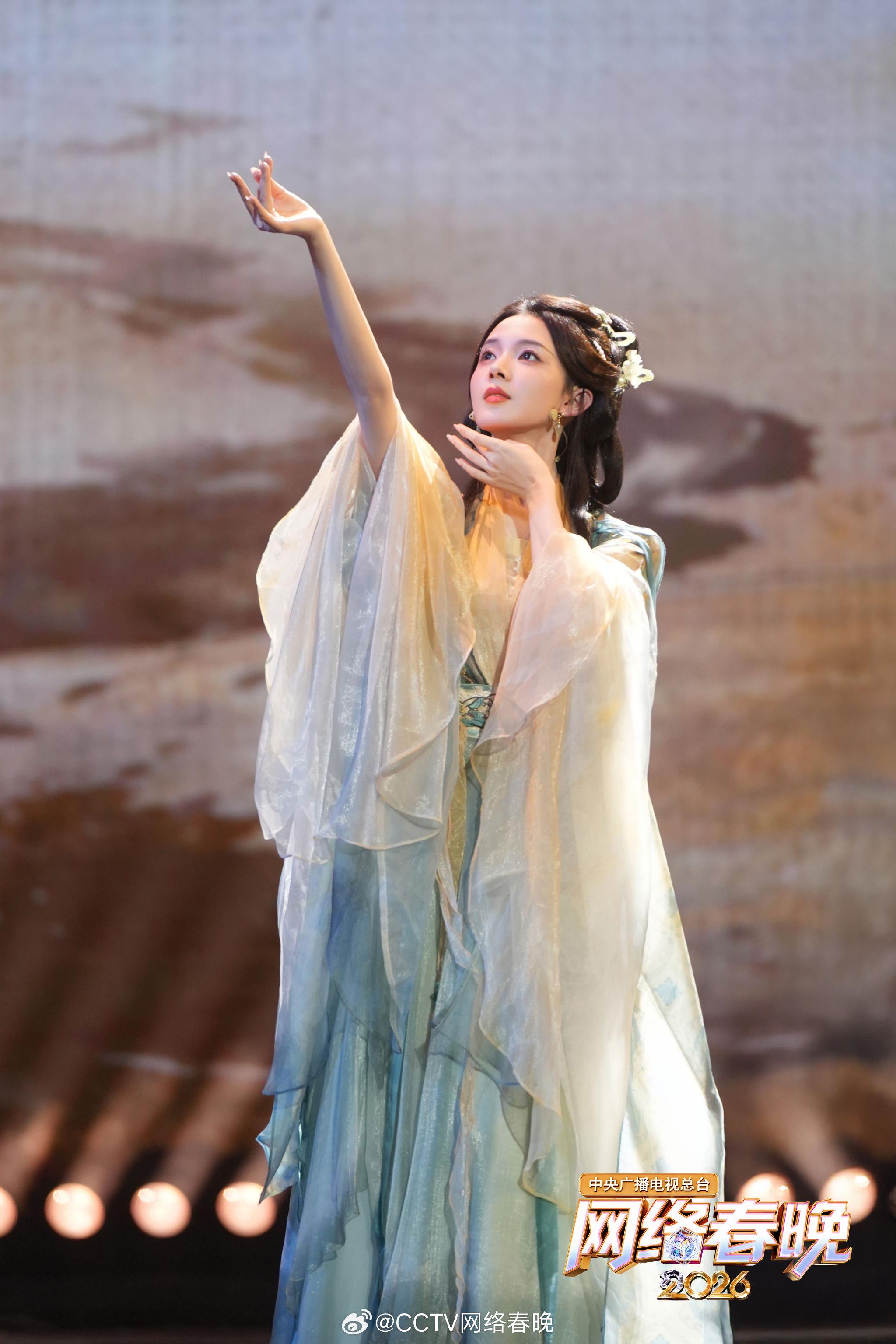 2026央视网络春晚节目单发布，陈瑶傅菁李梦张艺凡演绎纸砚山河