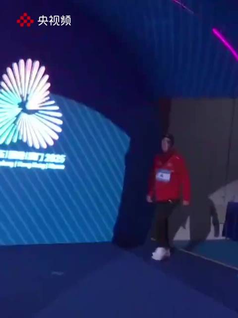 13岁于子迪全运会女子200米混破亚洲纪录摘金